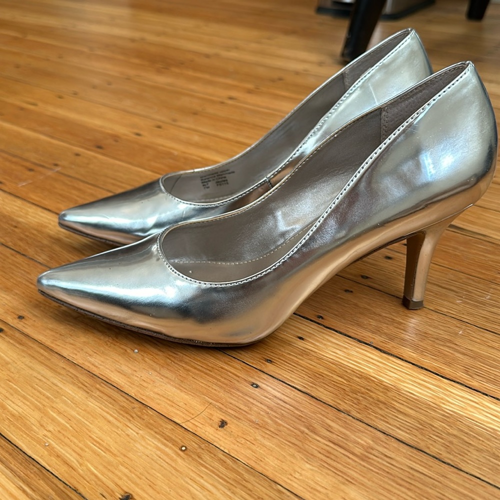 Shiny silver pumps - perfect for the festive season or a fancy evening out!